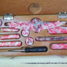 Wooden Boxed Set of Metric TAP AND DIE Set ( 02 MM TO 6 MM)